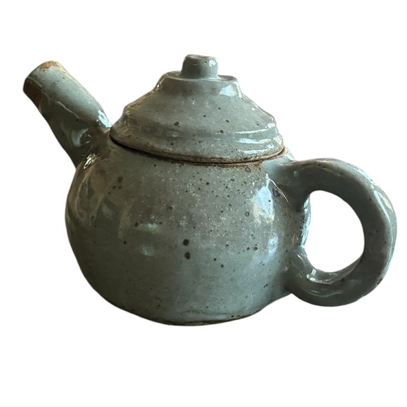 EC Modern Home Decor Handmade Ceramic Grey Teapot - Picture 3 of 12